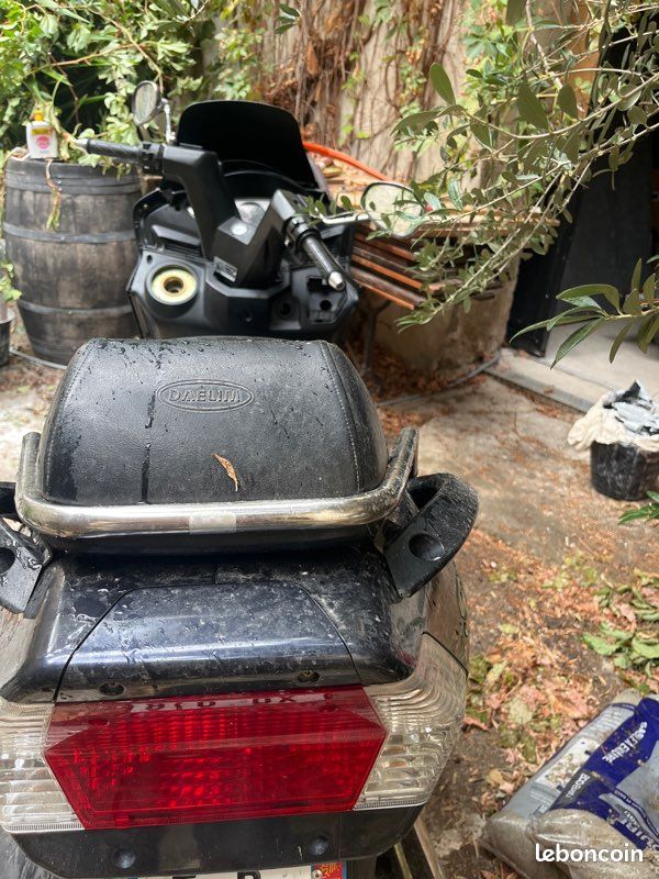 Vends daelim 125 s2 (image 3)