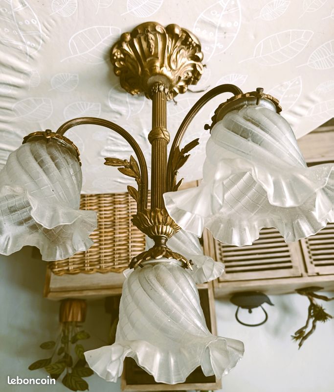 Lustre 4 tulipes . Epoque art nouveau. Parfait état (image 7)
