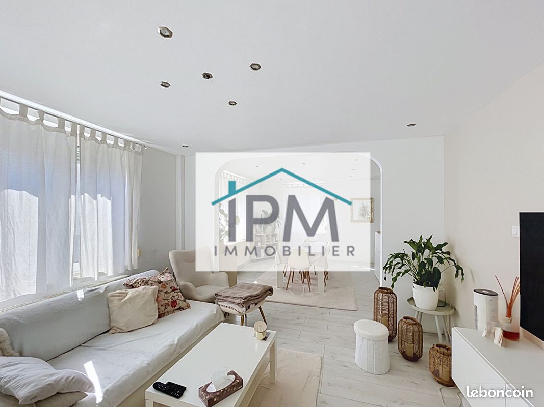 Maison 6 pièces 121 m² · à Fegersheim · 121 m² · 383 250 €