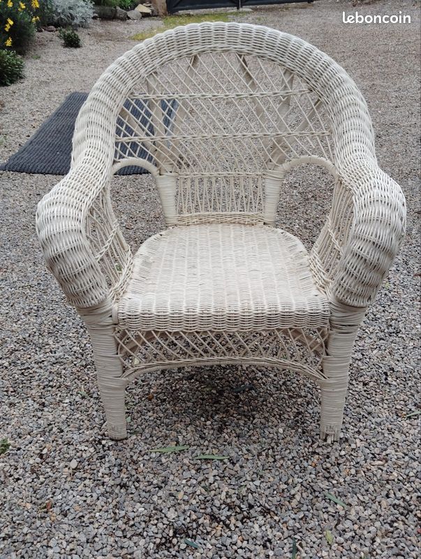 Fauteuil osier (image 1)