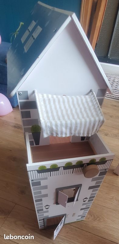 Grande maison de poupée en bois (image 5)