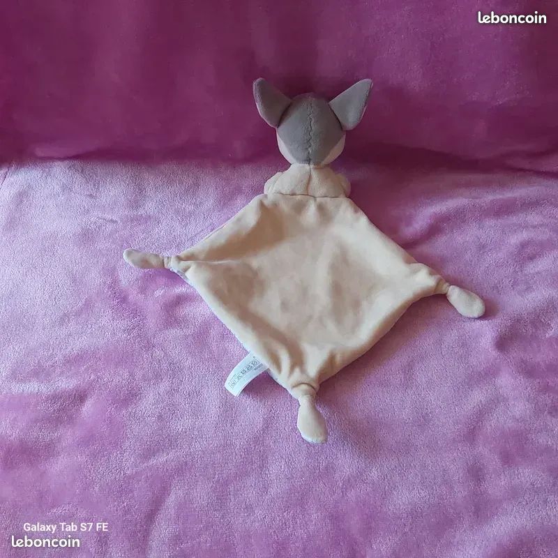 Doudou Plat Disney Bambi Le Faon B Is For Bambi Blanc 25 Cm Neuf