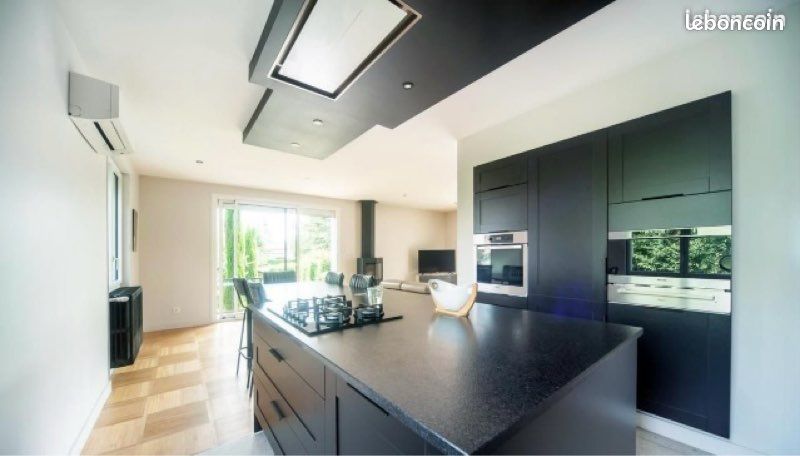 Maison 6 pièces 185 m² · à Saint-Denis-lès-Bourg · 185 m² · 585 000 €