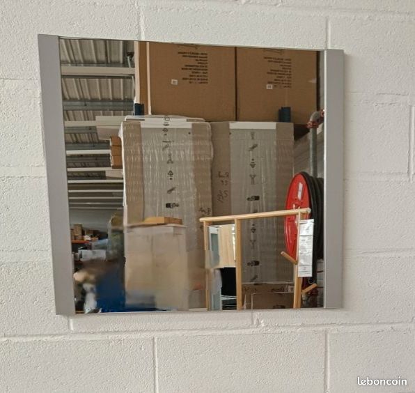 Miroir de salle de bain (image 1)