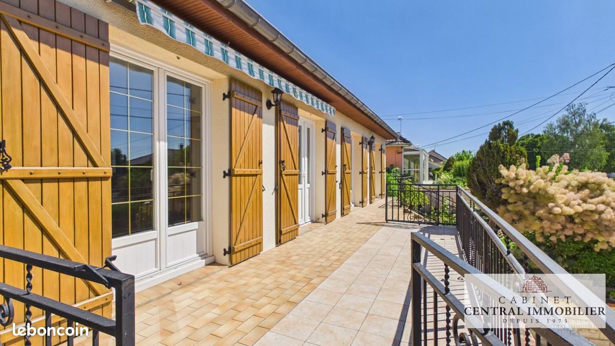 Maison 5 pièces 108 m² · à Saint-Just-Sauvage · 108 m² · 168 000 €