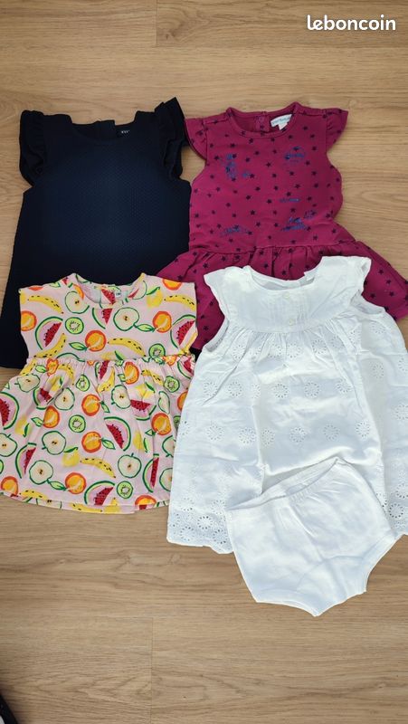 Lot 4 robes 12 mois (image 1)