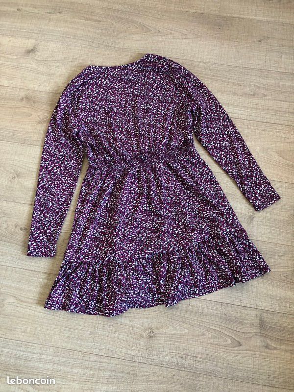 Robe imprimée à manches longues New Look taille 38 jamais portée (image 8)
