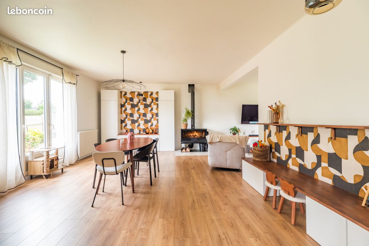 Maison 5 pièces 168 m² · à Saint-Agathon · 168 m² · 1 200 €/mois
