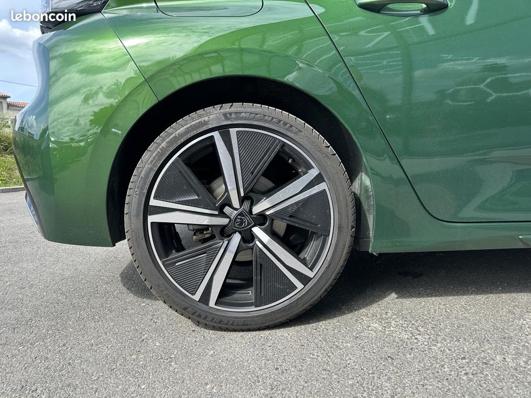 PEUGEOT 308 1.2i 12V S&S - 130 - BV EAT8 III BERLINE GT - GARANTIE 12 MOIS (image 20)