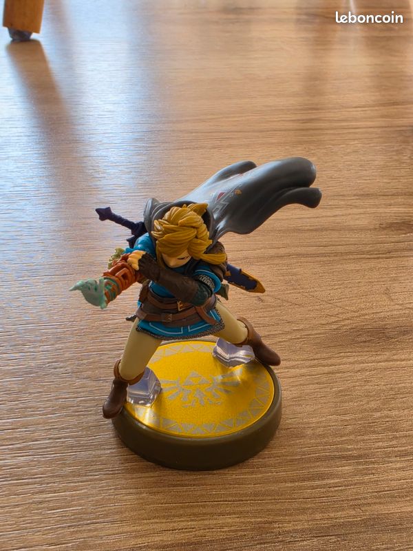 Amiibo Link - Zelda Tears Of The Kingdom. Réinitialisé et nettoyé pour la vente 100% fonctionnel.
Envoi rapide et soigné (image 5)