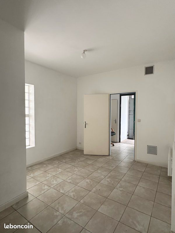 Local bureaux 41 m² – Bordeaux Victoire (image 2)
