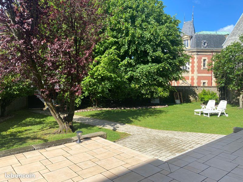 Maison 9 pièces 255 m² · à Flers · 255 m² · 327 000 €