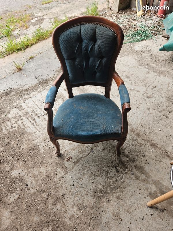 Fauteuil à renover a négocier (image 1)