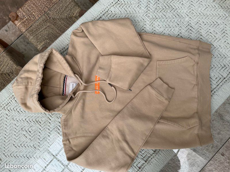 Sweat shirt hero seven enfant taille m beige /rentrée 2026/27 (image 1)