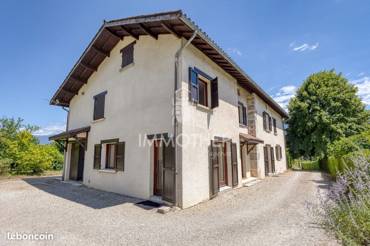 Maison 5 pièces 142 m² · à Crolles · 142 m² · 495 000 €