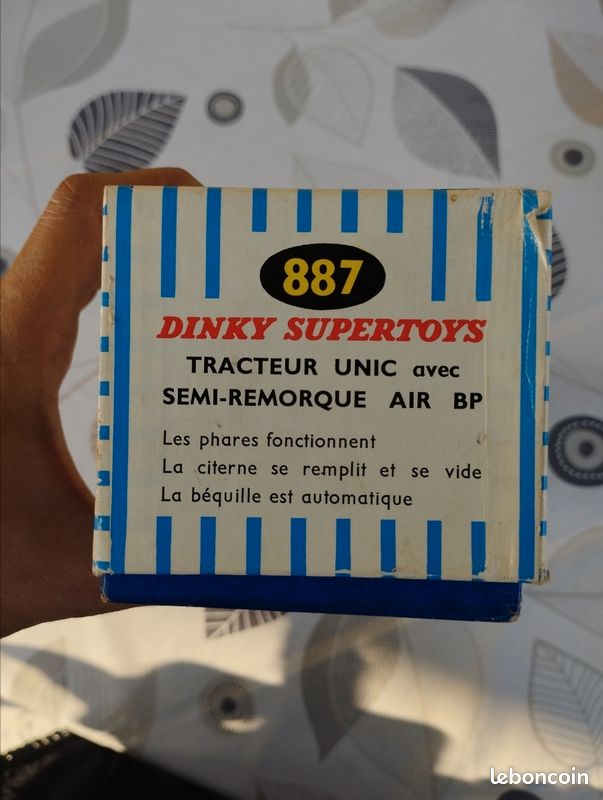 Dinky Toys ref 887 TRACTEUR UNIC ET CITERNE AIR BP + BOITE D
