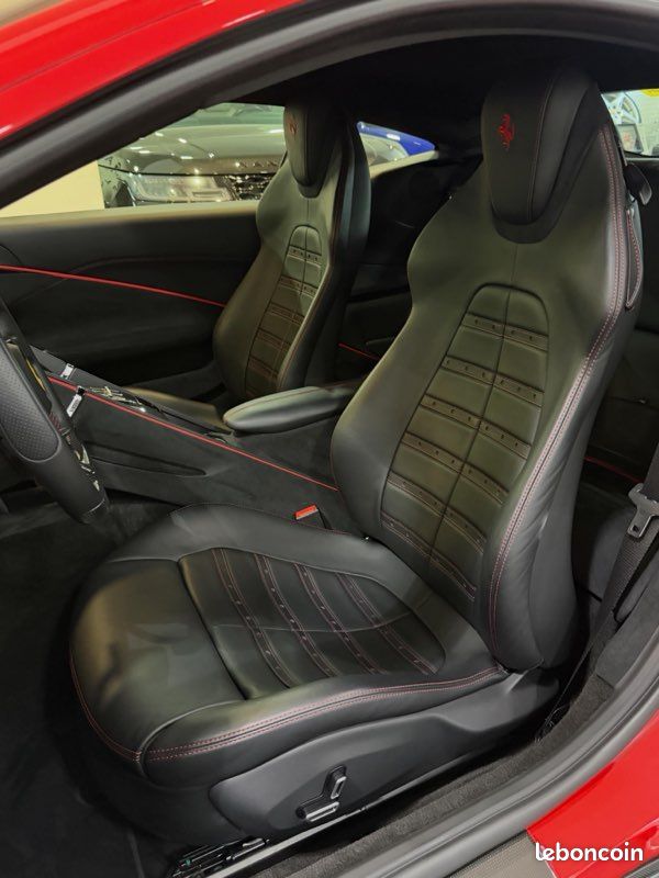 Ferrari roma 3,9 v8 bi-turbo 620 dct - rosso scuderia - origine 🇫🇷 - pack carbone complet - display - volant led carone - service inclus 2028 (image 12)
