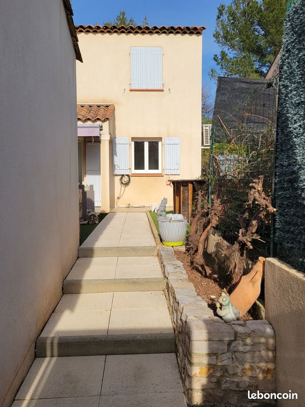 Maison 4 pièces 90 m² · à Cuers · 90 m² · 1 450 €/mois