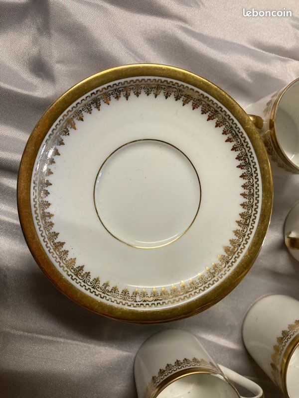 Service à café litron en porcelaine – Limoges/Paris – fin XIXe – décor or néoclassique (image 2)