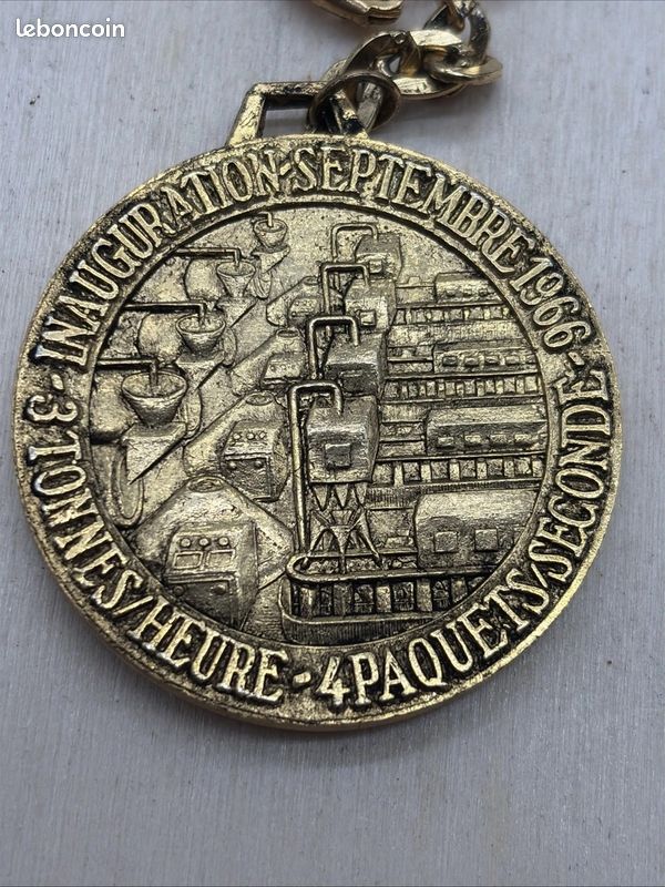Porte-clés Geocoin Rot13 Veni Vidi Vici - Argent Antique, état Abandonné
