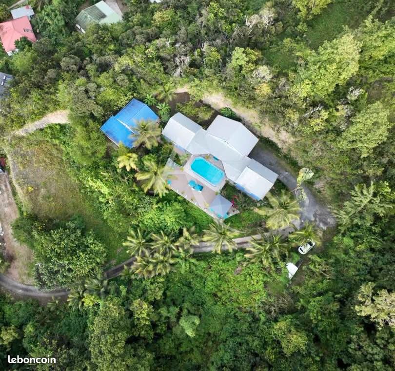 Maison 5 pièces 162 m² · à Le Gosier · 162 m² · 1 500 000 €