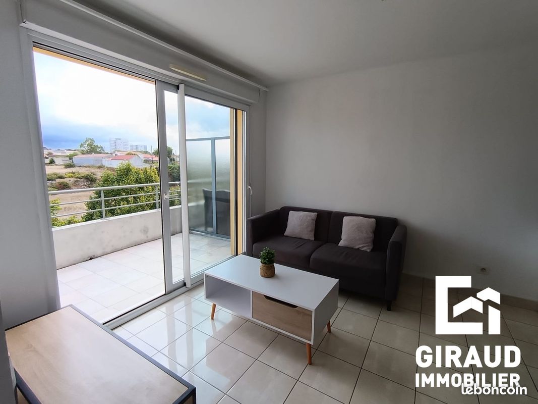 Appartement 2 pièces 35 m² · à Fontenay-le-Comte · 35 m² · 627 €/mois