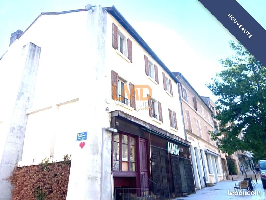 Maison 19 pièces 247 m² · à Decazeville · 247 m² · 61 000 €