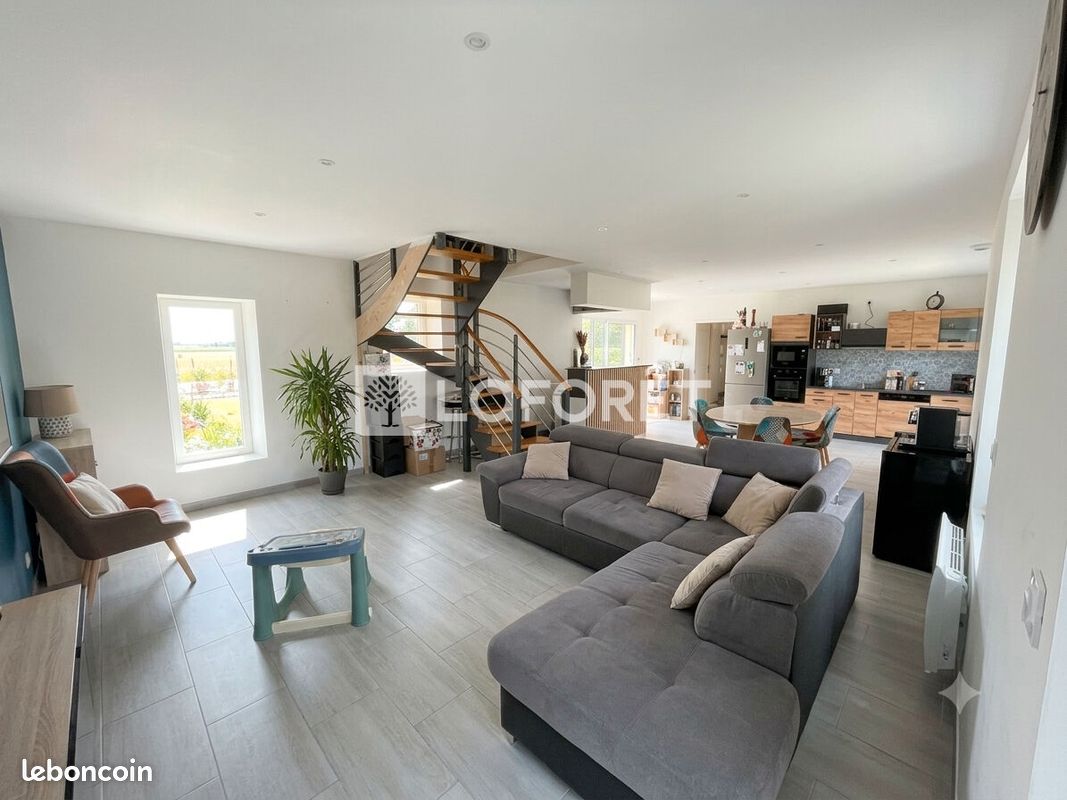 Maison 4 pièces 128 m² · à Saint-Pierre-Langers · 128 m² · 229 500 €