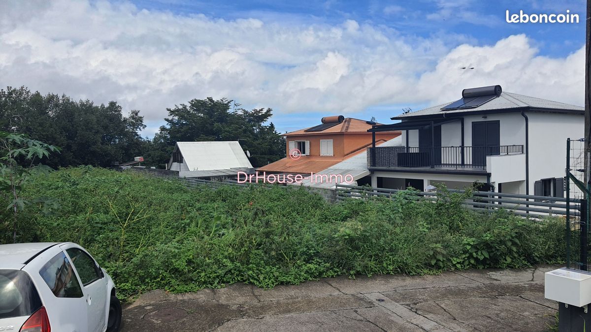 Terrain 551 m² · à Le Tampon · 551 m² · 132 000 €
