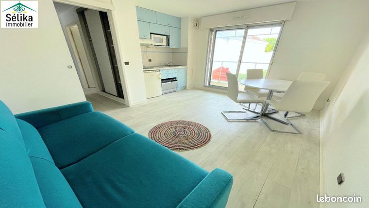 Studio 1 pièce 25 m²