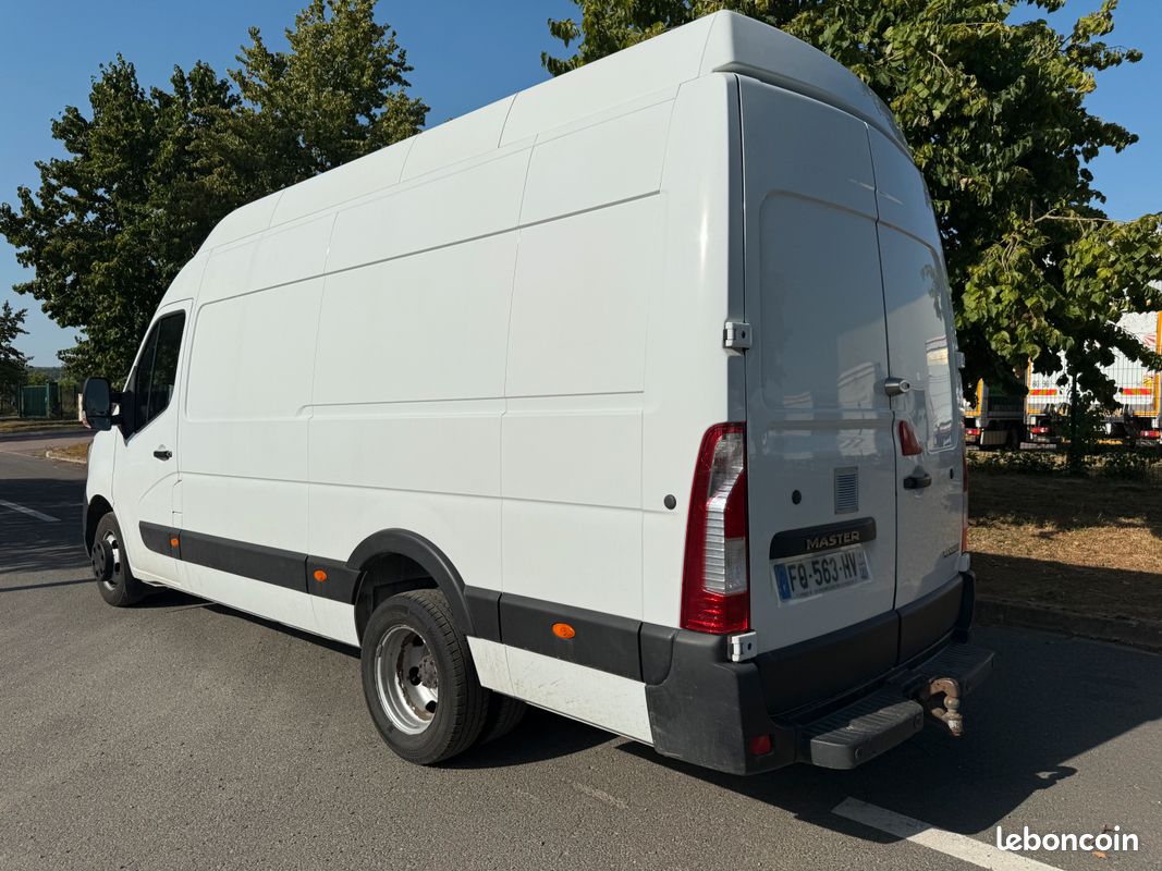 Renault master 2020 iii fourgon l3h3 2.3 dci 130 (image 3)