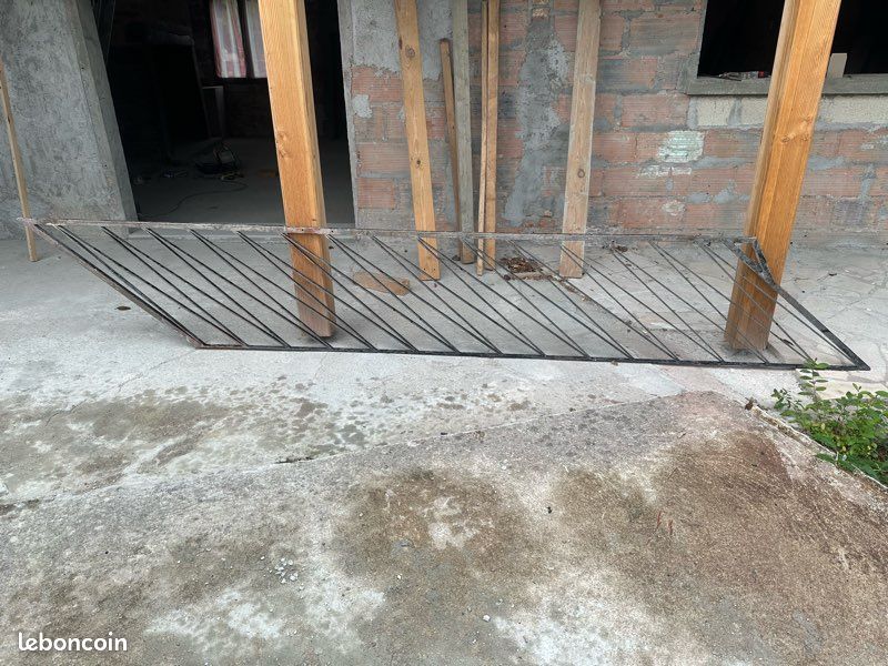 Rampe d’escalier en acier (image 1)