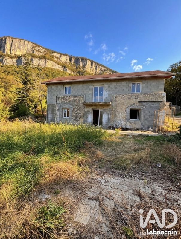 Maison 4 pièces 120 m² · à Champagneux · 120 m² · 294 000 €
