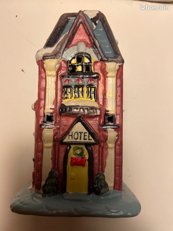 Décoration de Noël - Lot de 5 crèches Alsaciennes (image 4)