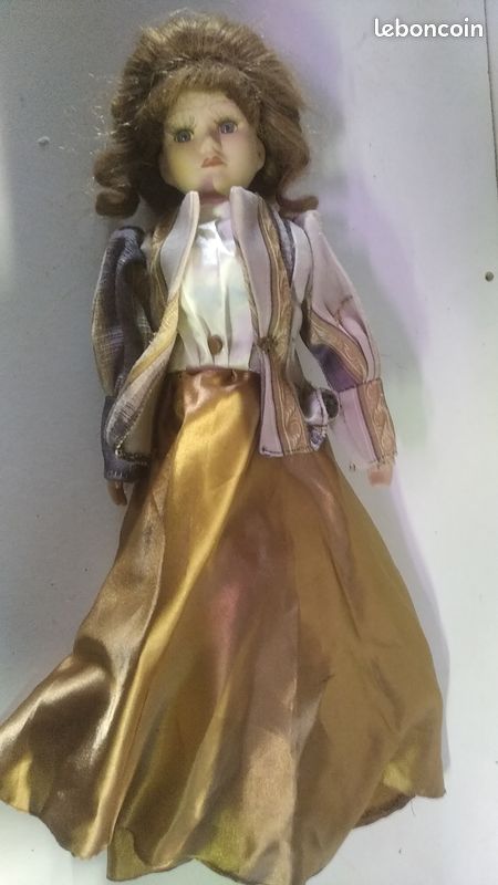 Robe en soie . Réf : 39-525 - Georgette Bravot Robe en soie . Réf : 39-525 - Georgette Bravot