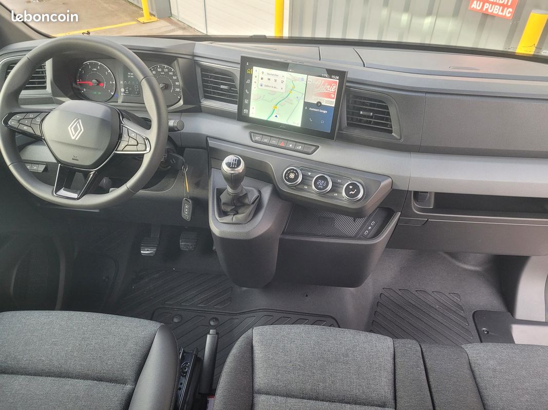 RENAULT MASTER IV L3H2 FOURGON 2.0 Blue DCI 170 EXTRA CABINE APPROFONDIE FIXE 07 PLACES NEUF avec HABILLAGE BOIS COMPLET + CAMÉRA + RADARS AVANT-ARRIERE-LATÉRAUX + CLIM AUTO ( Prix Vente 38 990 HT ) (image 5)