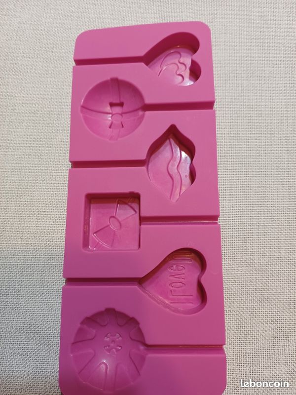 Moule silicone sucette (image 1)