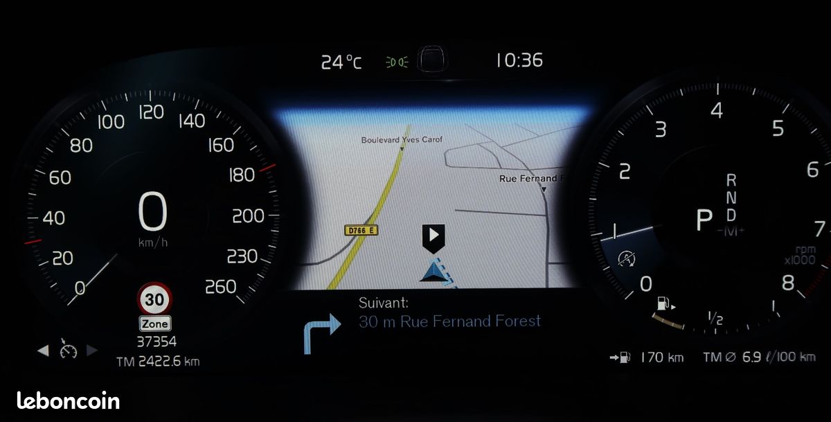 VOLVO XC40 T2 Inscription 129 Geartronic 8 + toit panoramique (image 5)
