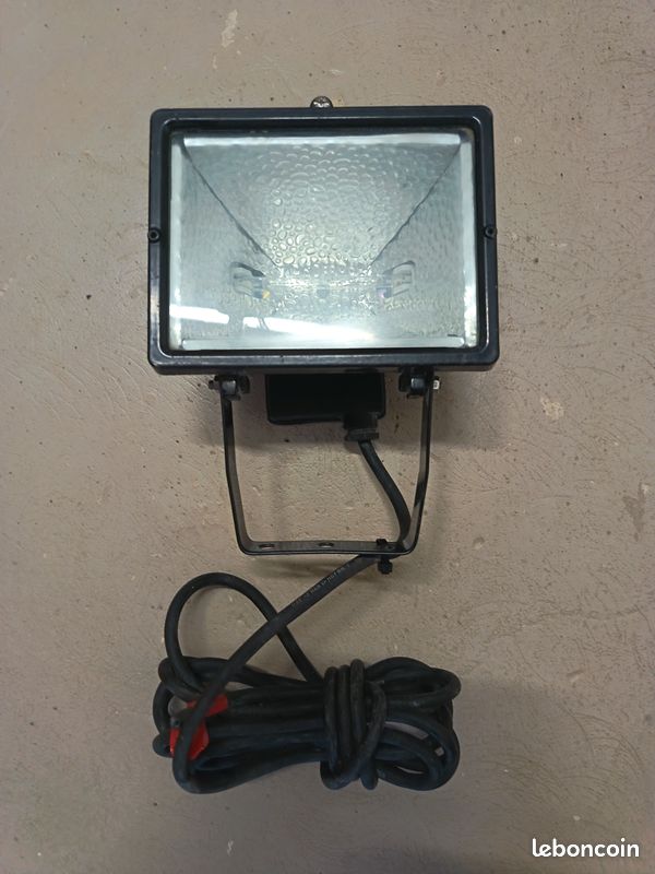 Projecteur halogène (image 1)