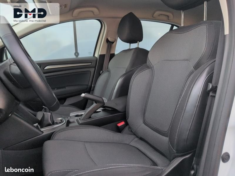 Renault Megane 1.3 TCe 140ch Evolution (image 9)