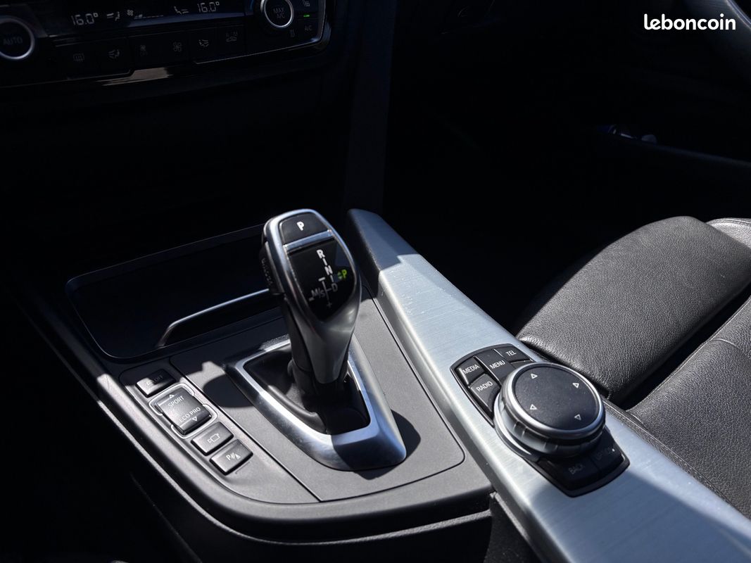 BMW SERIE 4 GRAN COUPE F36 440i xDrive 326 ch M Sport A - Toit Ouvrant - Entretien BMW - FR (image 15)