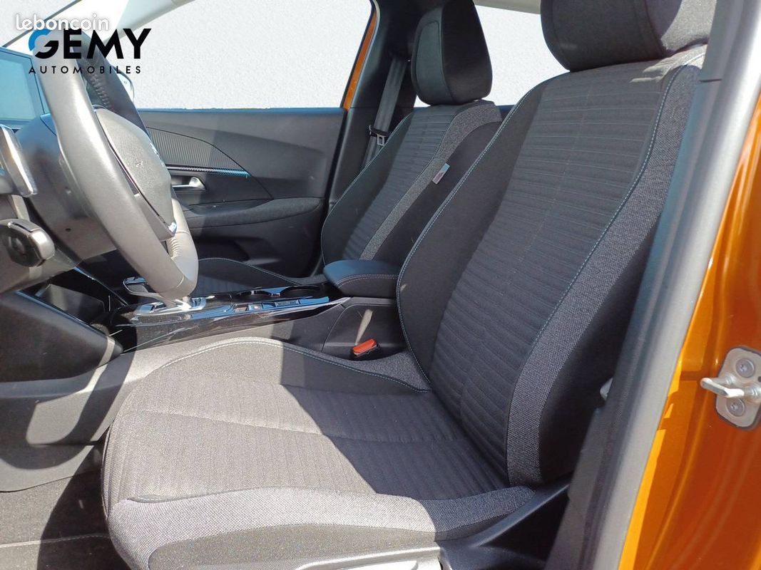 PEUGEOT 2008 PureTech 130 S&S EAT8 Style (image 9)
