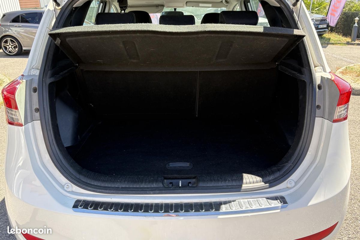 Hyundai ix20 1.4 90 pack evidence (image 19)