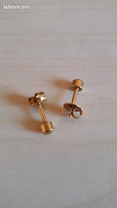 Boucles d'oreilles (image 1)