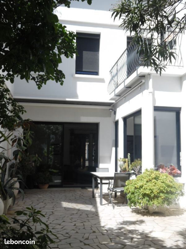 Maison 9 pièces 360 m² · à Toulouse · 360 m² · 1 200 000 €