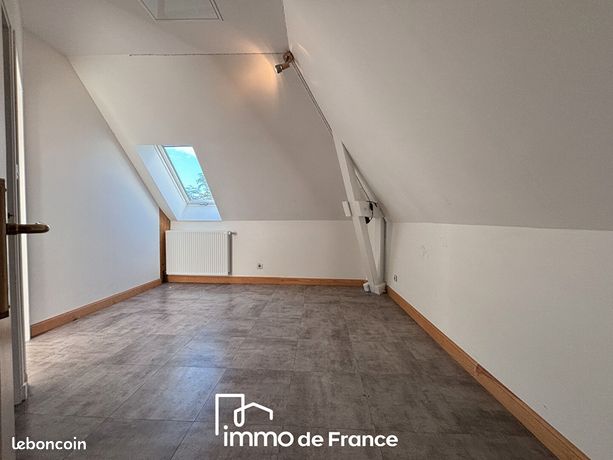 https://img.leboncoin.fr/api/v1/lbcpb1/images/c2/a1/76/c2a1761a5de8155e5db36acc8ca116eafe3dc69e.jpg?rule=ad-image