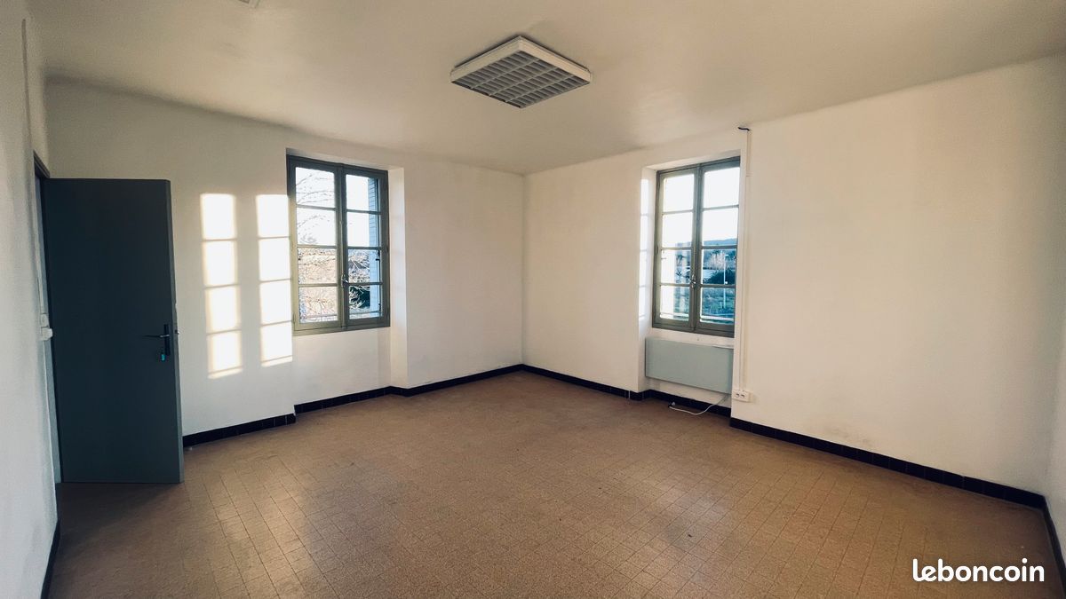 Local commercial 1 pièce 23 m² · à Cahors · 23 m² · 230 €/mois