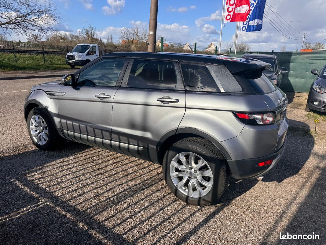 Land Rover RANGE ROVER EVOQUE 2.2 TD4 16V 4WD BVA6 150 cv Boîte auto Prestige (image 4)