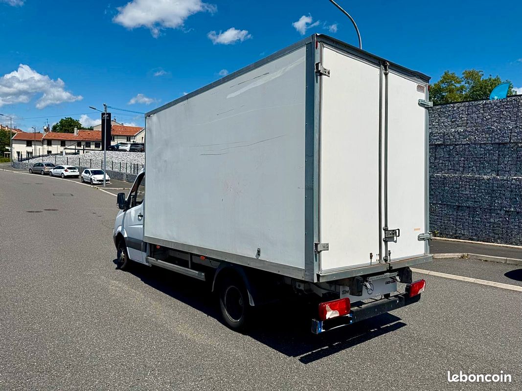 PAYEZ EN 3, 4 OU 10 FOIS * MERCEDES SPRINTER 513 CDI 129ch 7CV CAISSE CARRÉE GRAND VOLUME 20M3 * GARANTIE 12 MOIS (image 4)
