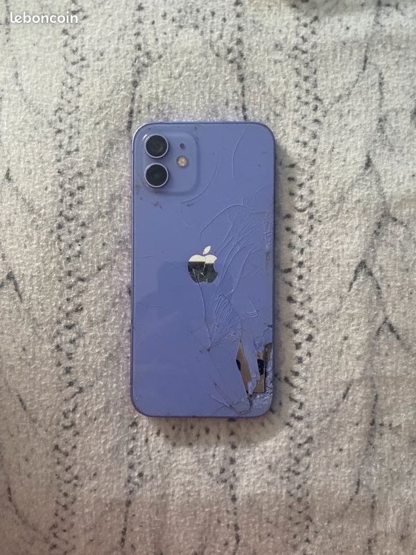 IPhone 12 (image 3)